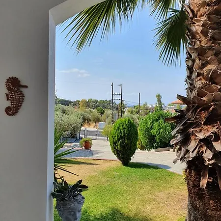 Pefko * Neos Marmaras