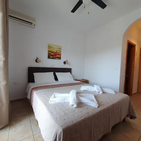 Pefko Apartament Neos Marmaras